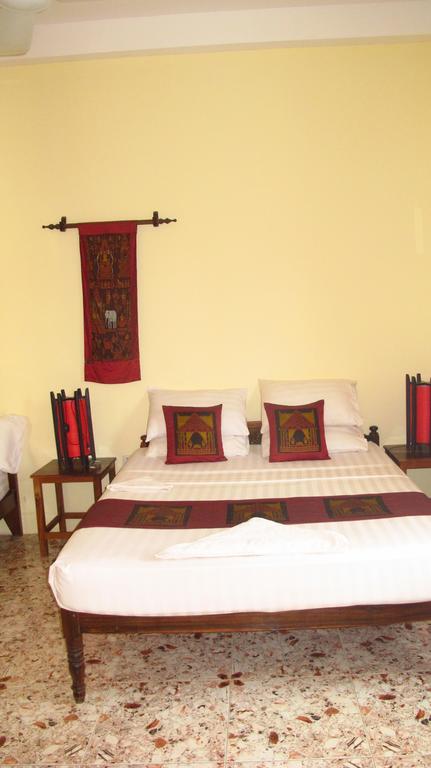 Mea Culpa Kampot Hotel Exterior photo